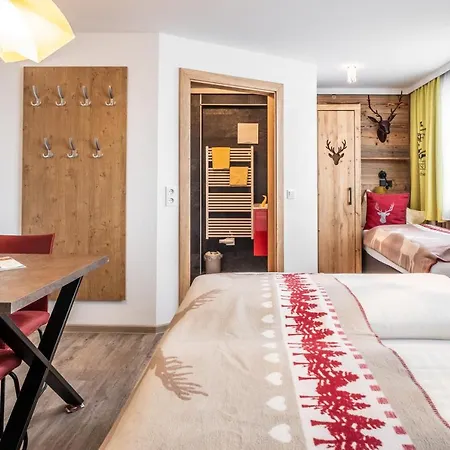 The Kaprun Edition - Luxury Chalets & Style Suites Exterior foto