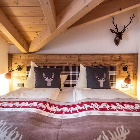 The Kaprun Edition - Luxury Chalets & Style Suites Exterior foto
