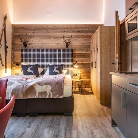 The Kaprun Edition - Luxury Chalets & Style Suites Exterior foto
